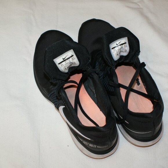 Nike Training in Season TR 8 Just Do It Athletic Shoe Size 9.5 Black and White - Picture 4 of 14